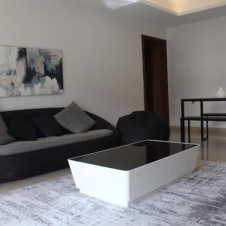 Apartament Stunning 2 Bdr Apt With Garden In Cairo Festival City Zewnętrze zdjęcie